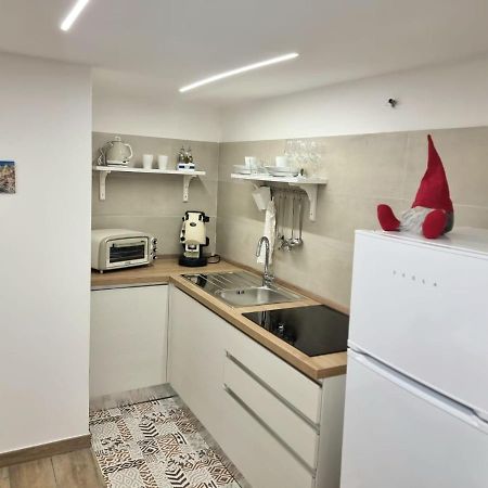 Casa Comoda E Centrale In Quartiere Storico Di Napoli Luaran gambar