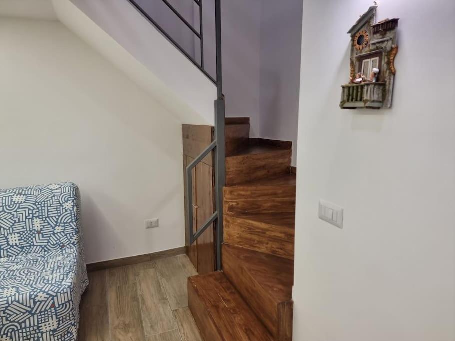 Casa Comoda E Centrale In Quartiere Storico Di Napoli Luaran gambar