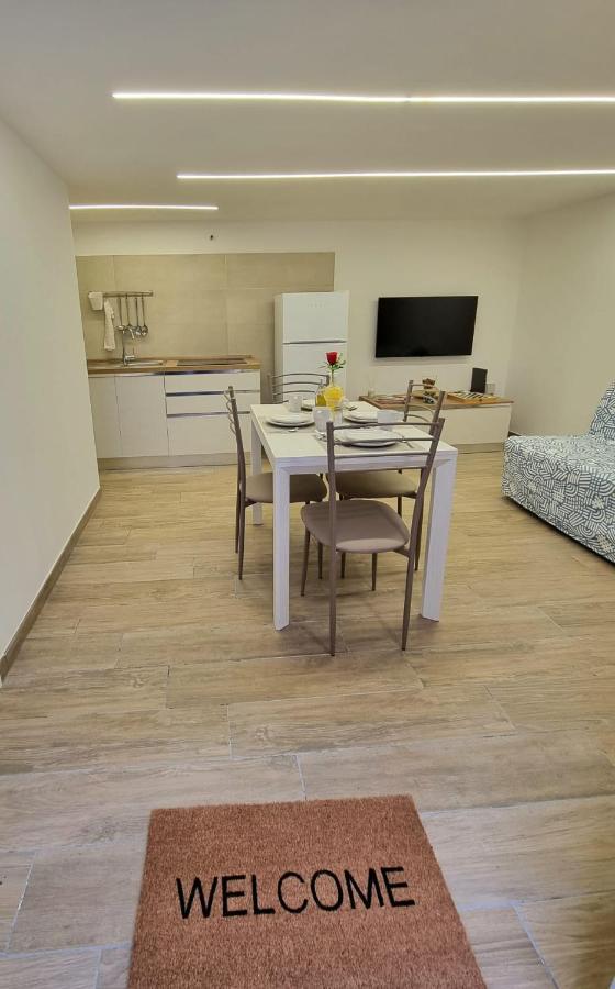 Casa Comoda E Centrale In Quartiere Storico Di Napoli Luaran gambar