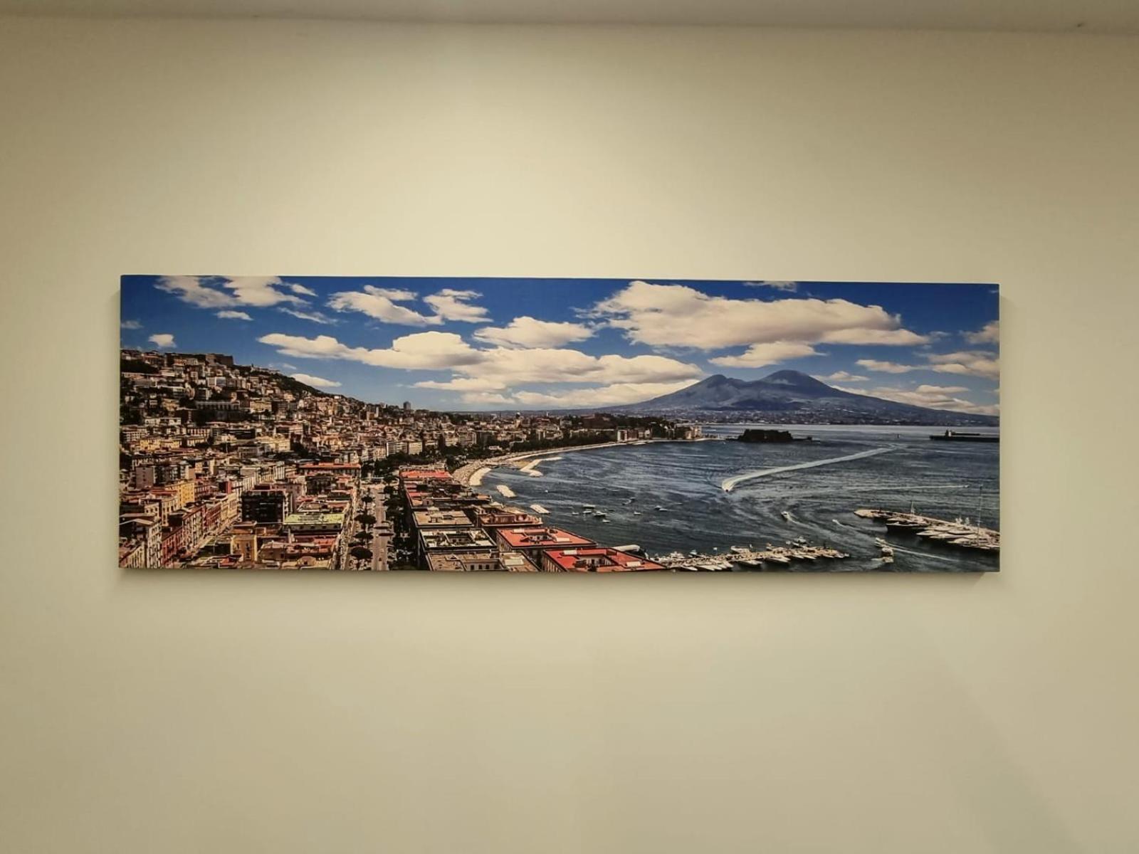Casa Comoda E Centrale In Quartiere Storico Di Napoli Luaran gambar